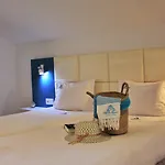 Ana Margarida Residences