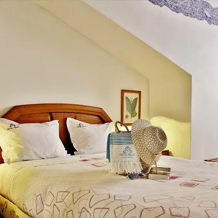 Ana Margarida Residences *